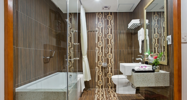 Golden Triple Room
