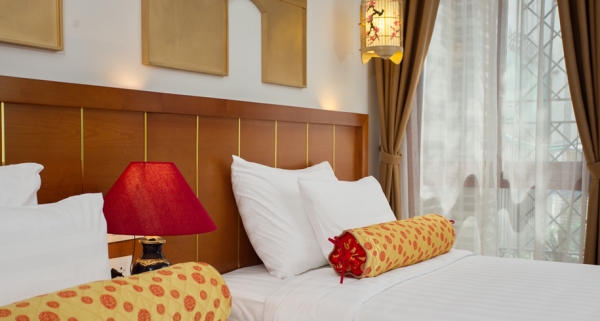 Golden Suite Double or Twin City View